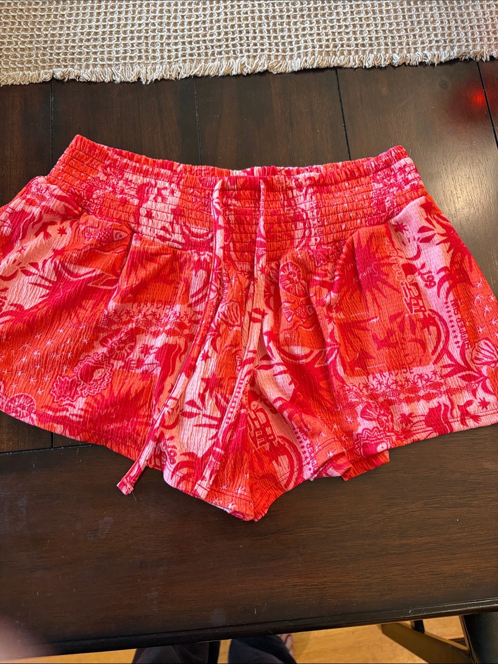 No Boundaries Red Patterned Drawstring Athletic Shorts